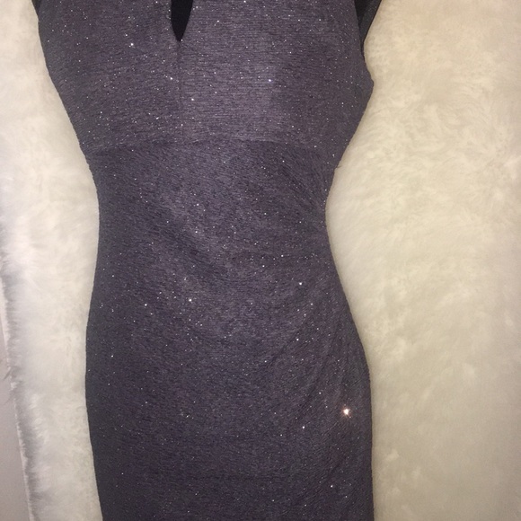 Dress - Picture 4 of 4